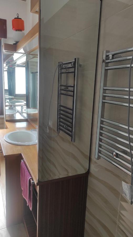 Апартаменты Sakura House Near Vesuvius, Herculaneum And Pompeii Free Parking Торре-дель-Греко Экстерьер фото