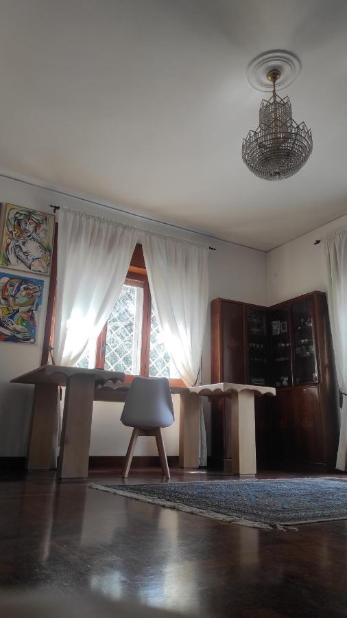 Апартаменты Sakura House Near Vesuvius, Herculaneum And Pompeii Free Parking Торре-дель-Греко Экстерьер фото
