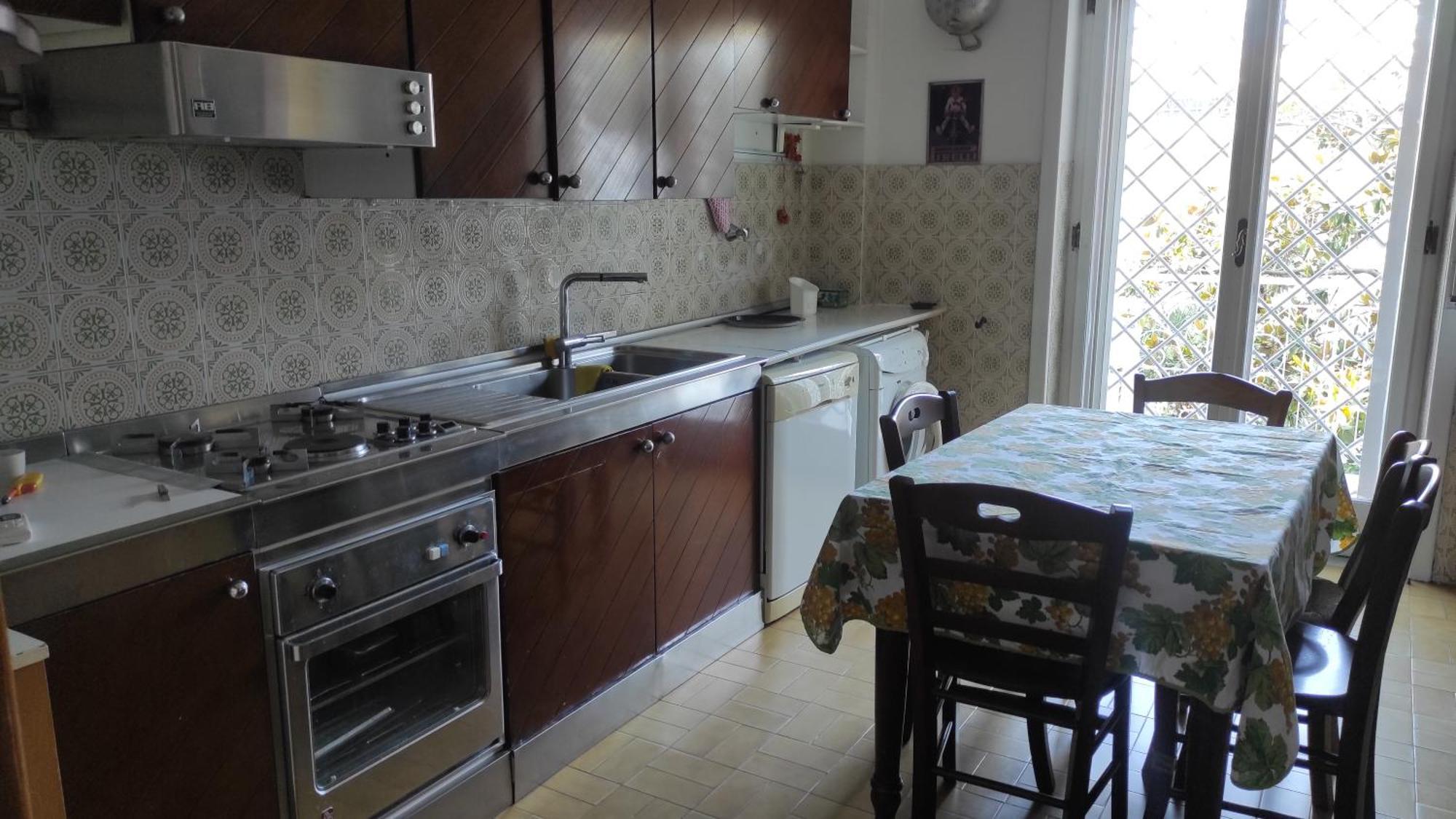 Апартаменты Sakura House Near Vesuvius, Herculaneum And Pompeii Free Parking Торре-дель-Греко Экстерьер фото